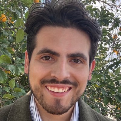 Julio Salinas headshot