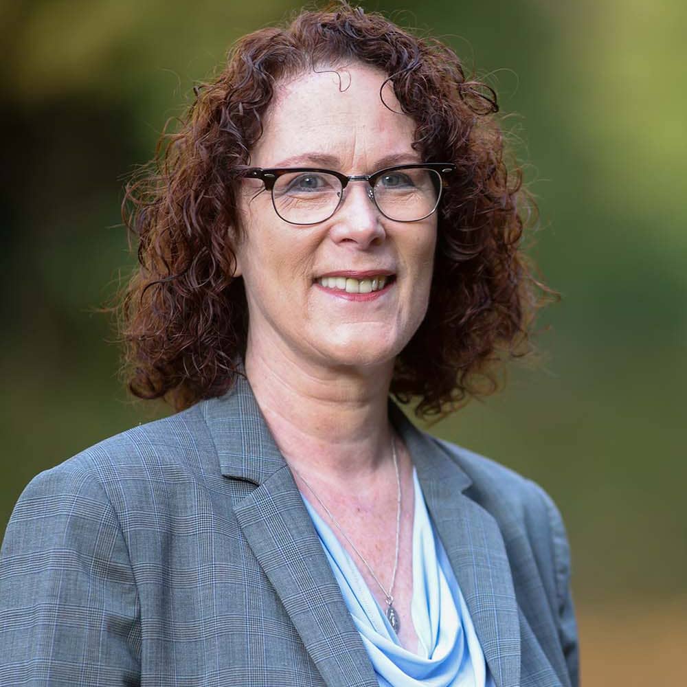 Val Hoyle headshot